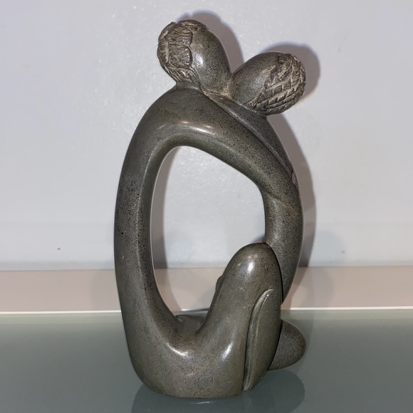 Vintage Soap Stone Figurine Sculpture Couple Embracing - Picture 5 of 6